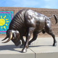 Modern garden decoration spanish fighting bull bronze bullfight sculpture